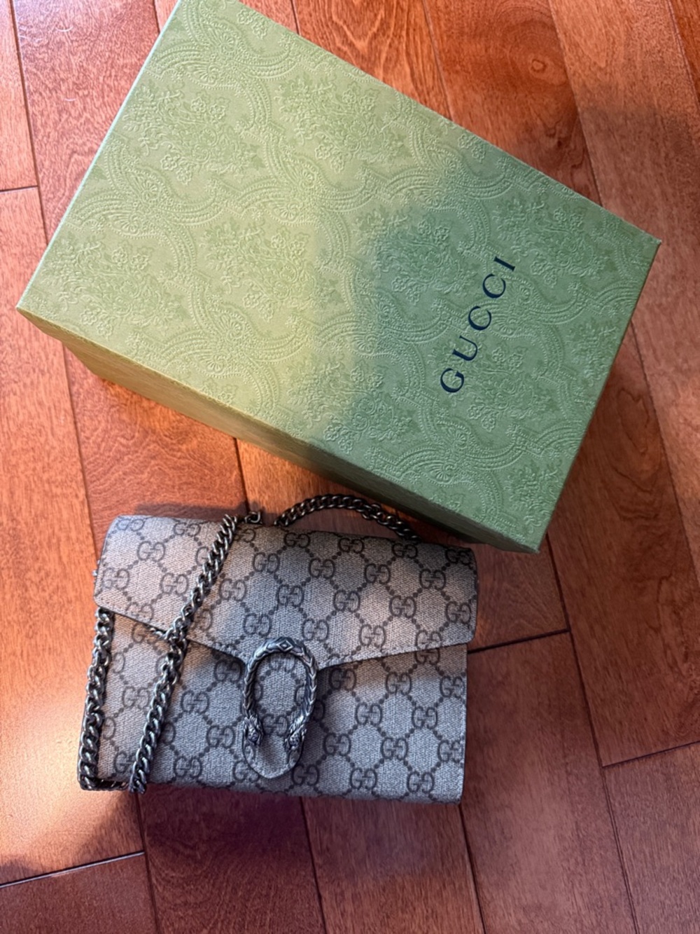 Gucci Beige GG Supreme Dionysus Crossbody Bag with Chain Strap